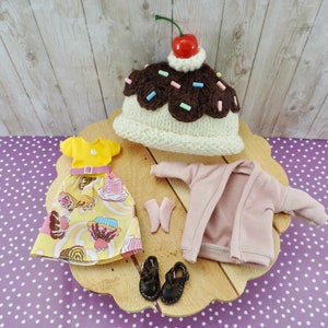 Custom Blythe Cupcake Outfit, Blythe Shoes, Blythe Clothes, Blythe Socks, Blythe Cupcake Hat, Blythe Helmet, BeBe Blythe, Blythe Dolls
