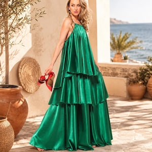 women's green velvet dress The Stand Cut Out Mini & Reviews - Green - Dresses shop_gardenparty neckline and delicate ruffles Color:Daydream How Marilyn Monroe owned