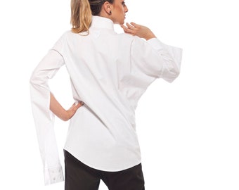 Shirt met witte kraag, katoenen shirt, overhemdblouse met knopen, top met statement mouwen, plus size kleding, asymmetrisch damesshirt, top met lange mouwen