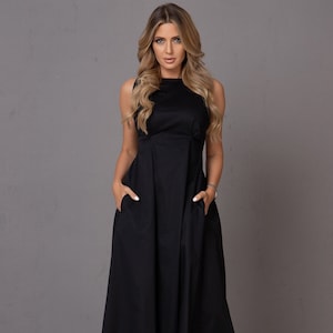 Plus Size Wedding Guest Dress, Black Formal Dress with Back Zipper, Floor Length Princess Cut Cocktail Dress, Elegant Evening Maxi Dress