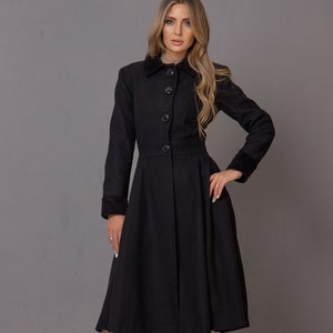 Cappotto da giacca nera su misura principessa con polsini e colletto in velluto, cappotto in lana Swing taglie forti, giacca avvolgente con mantella, spolverino midi