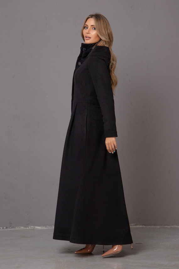 40% OFF Black S Size Coat - Extravagant Full Length Black Coat