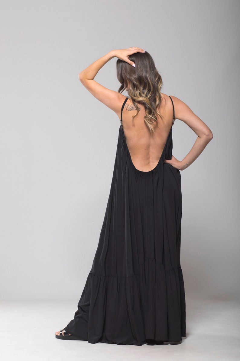 Open Back Maxi Kleid, schwarzes Sommerkleid, Oversize Strandkleid, fließendes rückenfreies Kleid, Vintage inspiriertes Plus Size Kleid, Boho Kleid Bild 2