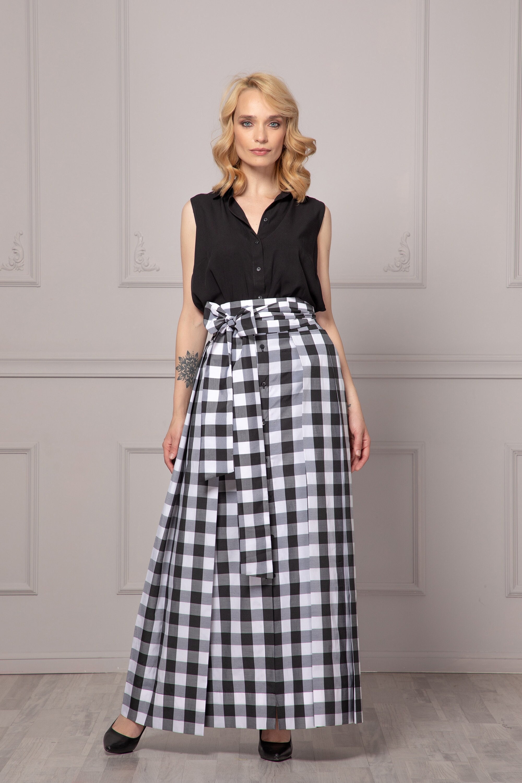 Buffalo Plaid High-Waisted Skirt With Train-Like Sides, Extravagant Cotton Plus Size Skirt, Button Down Maxi Flared Belted