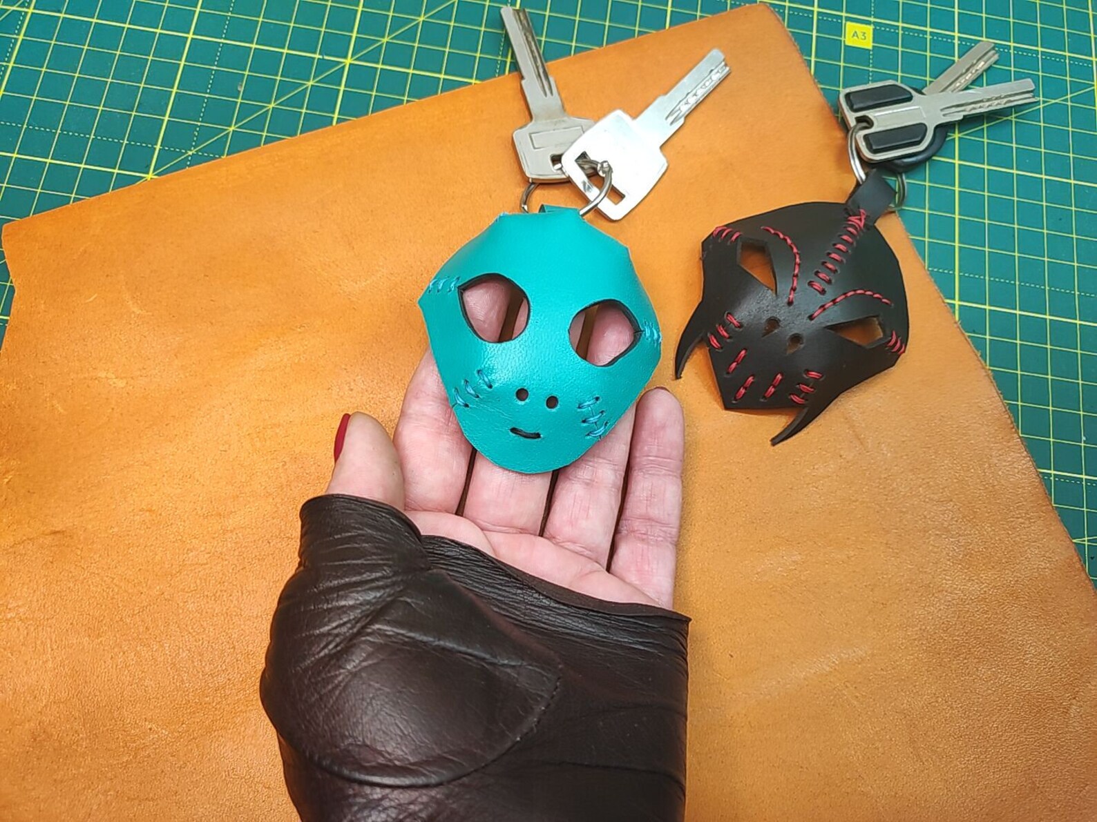 Aliens Leather Keychain Pattern Template Leather Download - Etsy