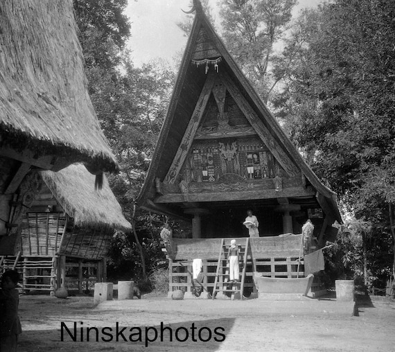Batak House in Balige, Sumatra - Indonesia - 1925 - Fine Art Antique Photo Print - Vintage Photo - 3449