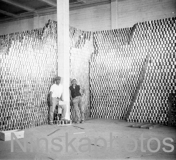 Workers and a lot of cans at the Hawaiian Pineapple Company Canning Factory, Hawaii, United States, 1920s antique photo reprint