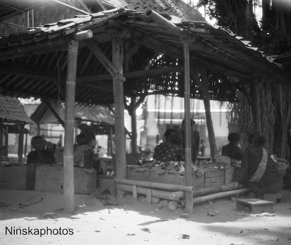 Village Scene near Yogyakarta - Java, Indonesia - 1925 - Fine Art Antique Photo Print - BNW - Vintage Photo - 3195