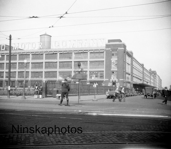 1926 Ford Factory Highland Park, Detroit, Michigan by James Dearden Holmes antique photo reprint, Automobile, Vintage Photo