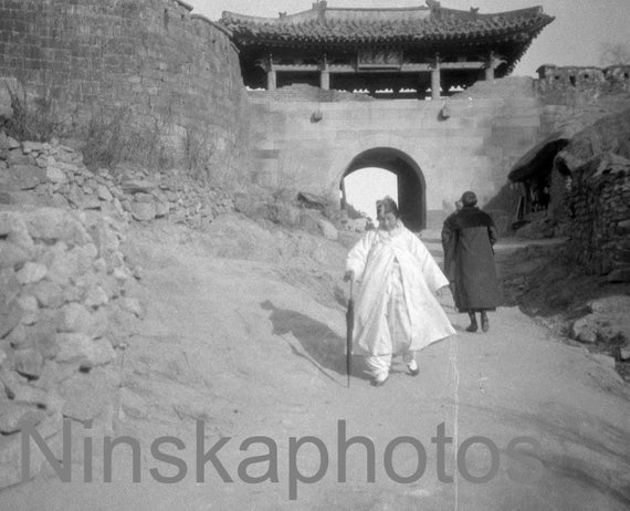 Korean Village Scene, Korea, 1920s antique photo reprint, vintage photo, art photo, Korean History, Home Decor, Wall Decor