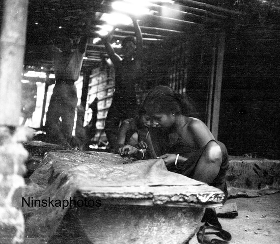 Making Batik Cloth in a Village near Yogyakarta - Java, Indonesia - 1925 - Fine Art Antique Photo Print - BNW - Vintage Photo - 3210A