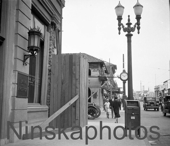 Santa Barbara, State Street, Repairing Earthquake Damage, Bank of America, California, United States, 1920s antique photo reprint