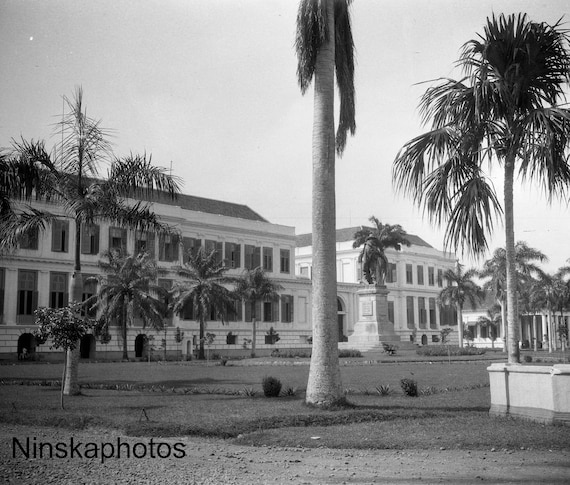 Government Offices in Batavia Weltevreden Jakarta - Java, Indonesia - 1925 - Fine Art Antique Photo Print - BNW - Vintage Photo - 3270