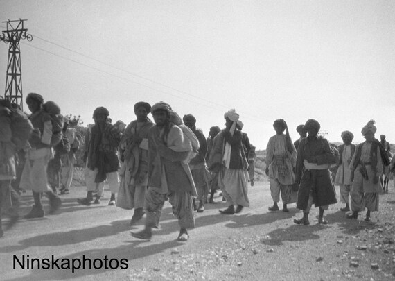 Travellers along the Khyber Pass - India - Pakistan - Vintage Photo Reproduction by James Dearden Holmes