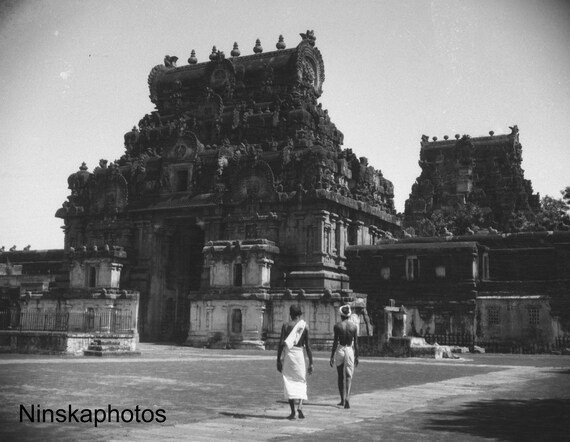 Temple in Tanjore, India - Vintage Photo Reproduction by James Dearden Holmes - Historical Photo