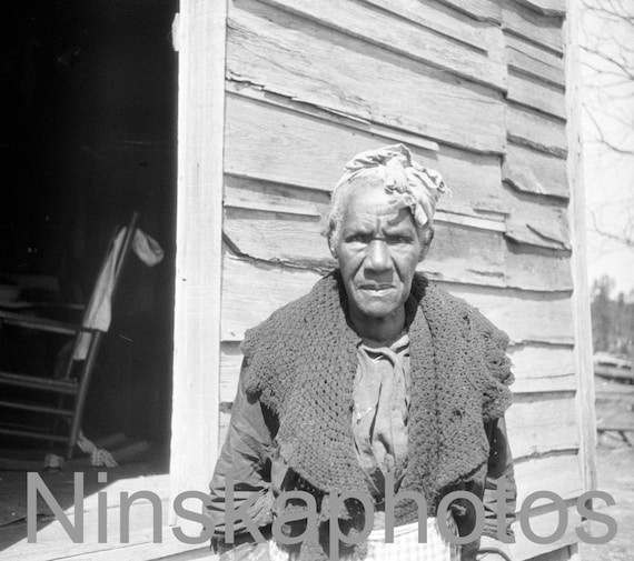 Old Woman in Guyton, Georgia, United States, 1920s antique photo reprint, wall art, wall decor, art photo, Americana
