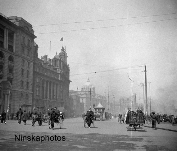 1920s The Bund, Shanghai - Street Scene - China Antique Photo Reproduction - Vintage Photography - Black and White