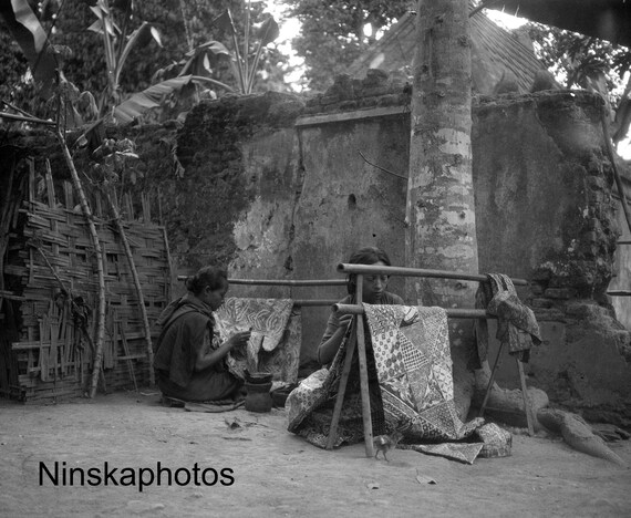 Making Batik Cloth in a Village near Yogyakarta - Java, Indonesia - 1925 - Fine Art Antique Photo Print - BNW - Vintage Photo - 3210