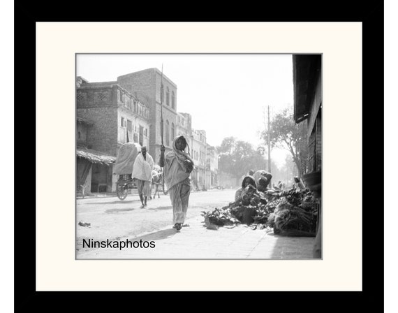 Street Scene in Benares, Varanasi, India Vintage Photo Reproduction by James Dearden Holmes - Historical Photography