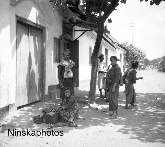 Yogyakarta Street Scene - Group of Locals - Indonesia - 1925 - Fine Art Antique Photo Print - BNW - Vintage Photo - Photography