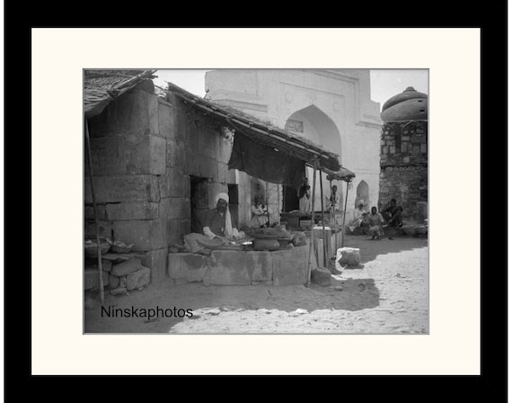 Nizamuddin Tomb, Delhi, India Vintage Photo Reproduction by James Dearden Holmes - Historical Photo