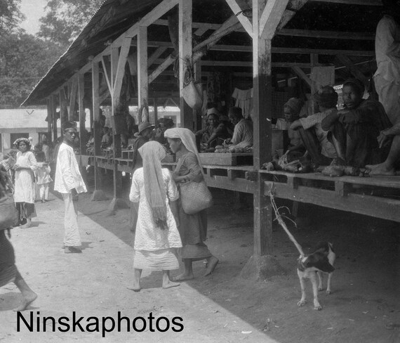 Balige Market - Sumatra - Indonesia - 1925 - Fine Art Antique Photo Print - Vintage Photo - 3467
