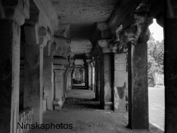 Temple in Tanjore, India - Vintage Photo Reproduction by James Dearden Holmes - Historical Photo