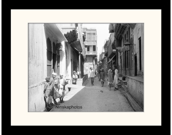 Street Scene in Delhi, India Vintage Photo Reproduction by James Dearden Holmes - Historical Photo