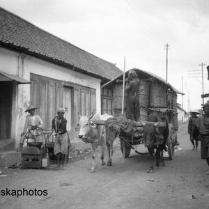 Bullock Cart and Locals in Village near Yogyakarta - Java, Indonesia - 1925 - Fine Art Antique Photo Print - BNW - Vintage Photo - 3192