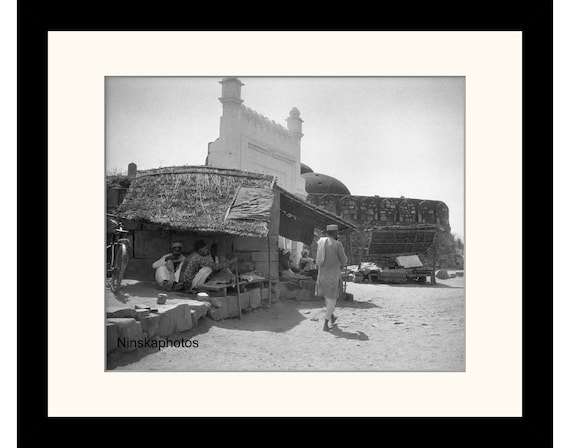 Nizamuddin Tomb, Delhi, India Vintage Photo Reproduction by James Dearden Holmes - Historical Photo
