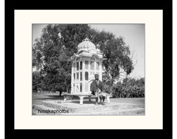 Wingfield Park, Lucknow, India Vintage Photo Reproduction by James Dearden Holmes - Historical Photo
