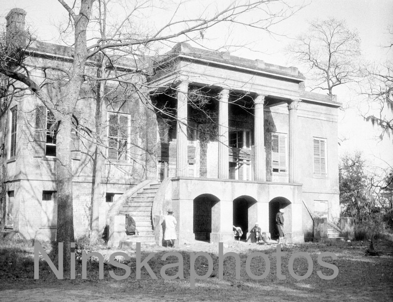 Old Hermitage Mansion in Savannah, United States, 1920s