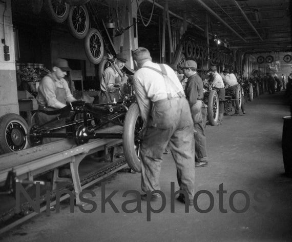 Ford Model T, Assembly Line, Fordson Plant, Detroit, Michigan, USA, 1920s antique photo reprint, Gift for Mechanic, Automobile, Car