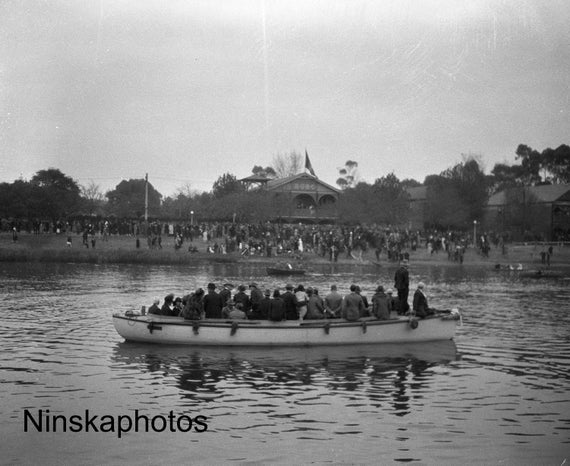 Boat Race on the River in Melbourne, Australia - 1925 - Fine Art Antique Photo Print - Vintage Photo - 1976