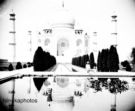 1920s The Taj Mahal, Agra, India Antique Photo Reproduction - Vintage Photography - Black and White
