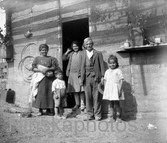 Antofagasta, Chile 1927 Family Photo, by J. Dearden Holmes, 1920s antique photo reprint, Children, Portrait, Local History, Monochrome