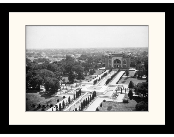 Taj Mahal, Agra, India Vintage Photo Reproduction by James Dearden Holmes - Historical Photo