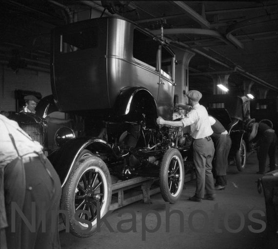 Ford Model T Assembly Line, Ford Factory Fordson Plant, Detroit, Michigan, 1920s antique photo reprint, Gift for Mechanic, Automobile, Car