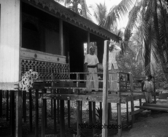 Carved House and Locals near Negara River, Kalimantan, Borneo - Indonesia - 1925 - Fine Art Antique Photo Print - BNW - Vintage Photo