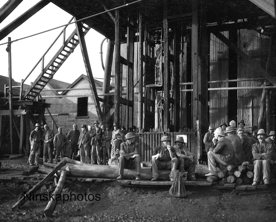 Miners at the Great Boulder Gold Mine, Boulder City, Kalgoorlie, Australia by J. Dearden Holmes, 1920s antique photo reprint, Mining
