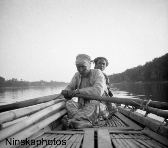 1920s Oarsman On the Irrawaddy Burma Myanmar 1920s Antique Photo Reproduction - Vintage Photography Black and White