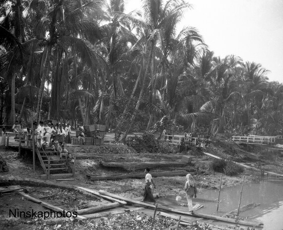 Negara River Scene, Kalimantan, Borneo - Indonesia - 1925 - Fine Art Antique Photo Print - BNW - Vintage Photo
