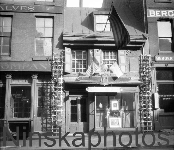 1920s Philadelphia, Betsy Ross House, US Flag, Stars & Stripes, Pennsylvania, US History, 1920s antique photo reprint, Local History