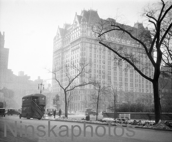 1926 Manhattan, The Plaza Hotel on 5th Avenue, New York City, NYC Street Scene, 1920s antique photo reprint - Vintage Photo