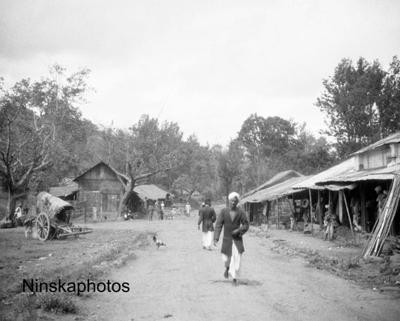 Gudalore Village along the Mysore Road from Ootacamund, India - Vintage Photo Reproduction by James Dearden Holmes - Ooty - Udhagamandalam