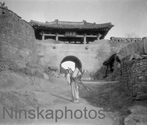 Korean Village Scene, Korea, 1920s antique photo reprint, vintage photo, art photo, Korean History, Home Decor, Wall Decor
