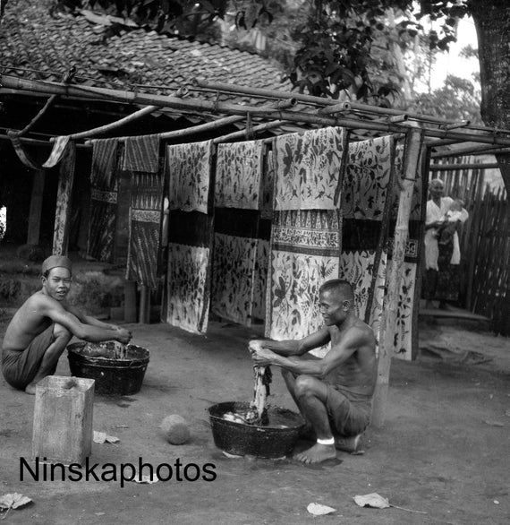 Making Batik Cloth in a Village near Yogyakarta - Java, Indonesia - 1925 - Fine Art Antique Photo Print - BNW - Vintage Photo - 3210D