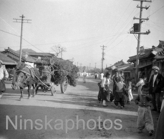 1920s Seoul Street Scene, Korea, 1920s antique photo reprint, vintage photo, art photo, Korean History, Home Decor, Wall Decor