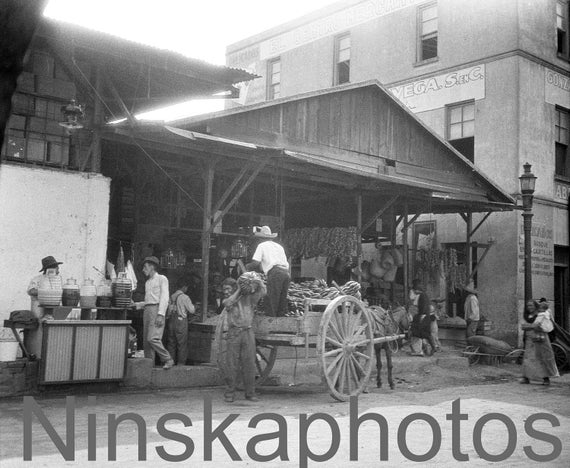 1920s Tampico Mexico, Market Scene, A banana cart, Mexico, 1920s antique photo reprint, Local History, Vintage Photo