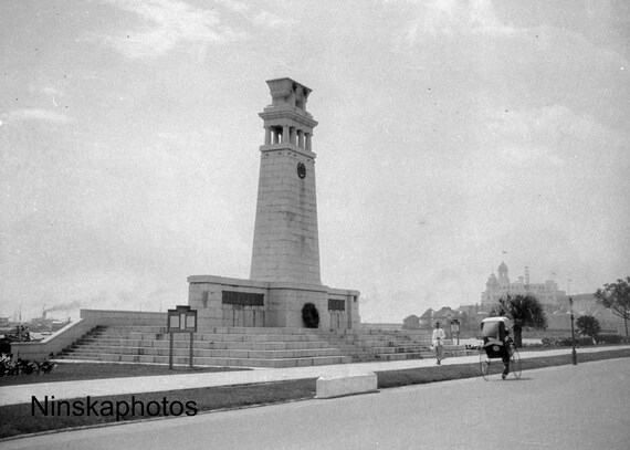The Cenotaph War Memorial, Singapore - Vintage Photo Reproduction by James Dearden Holmes - Historical Photo - Rickshaw - Street Scene